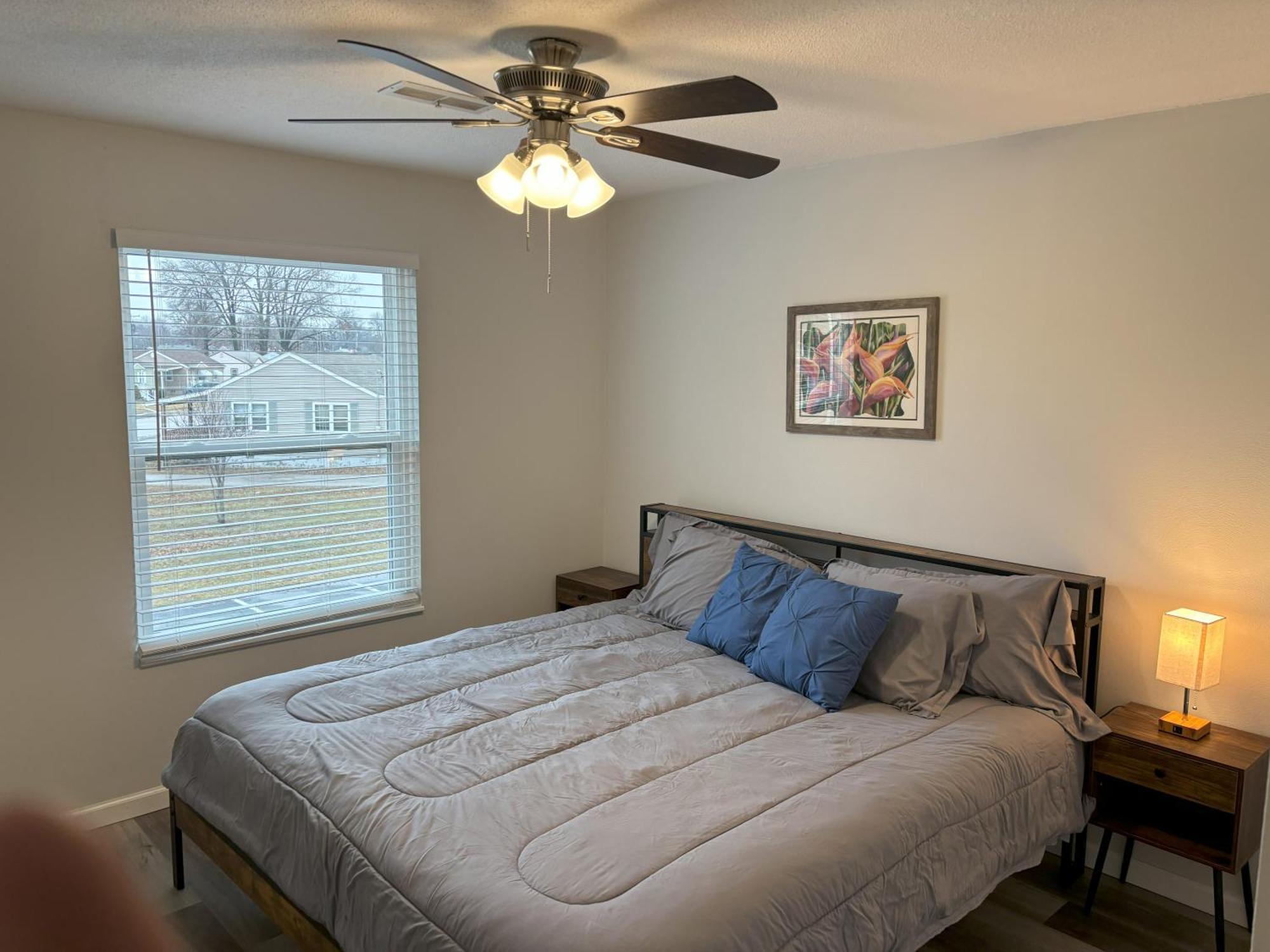 Peaceful Park 2 Bedroom Remodeled Family Suite Granite City Экстерьер фото